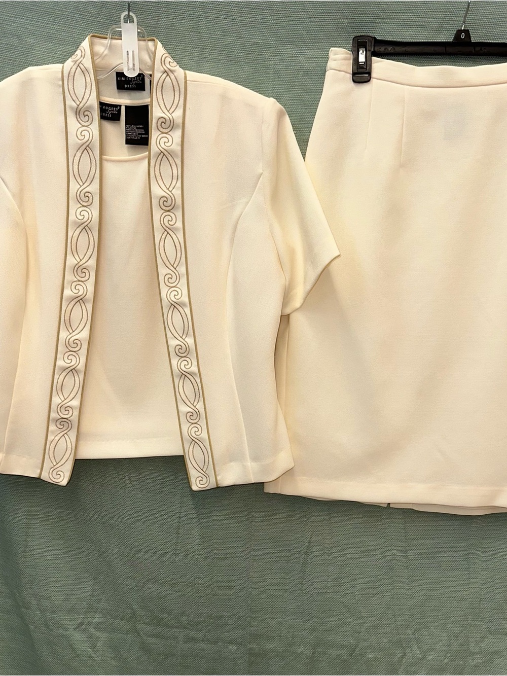 VINTAGE Kim Rogers Cream Embroidered Open-Front Short Sleeve Blazer & Skirt Set